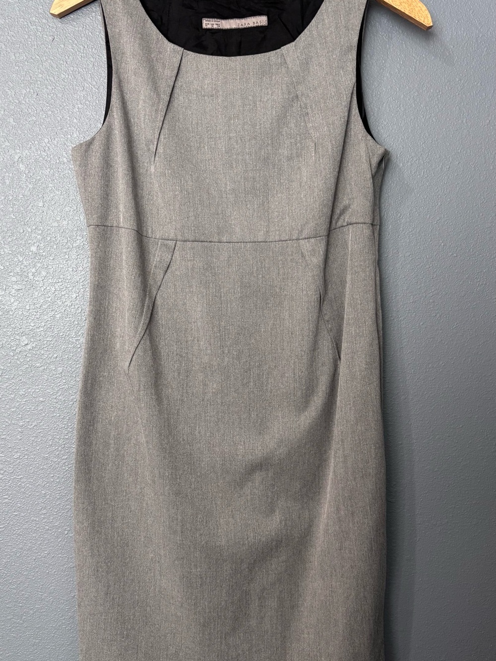 Zara Sleeveless Gray Sheath Dress